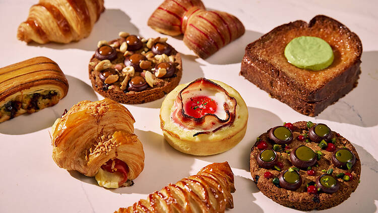 Four Seasons Hotel Hong Kong Cake Shop Pop-up Returns to Ifc Mall With New Exclusive Delights Four Seasons Hotel Hong Kong Cake Shop Pop-up Returns to Ifc Mall With New Exclusive Delights