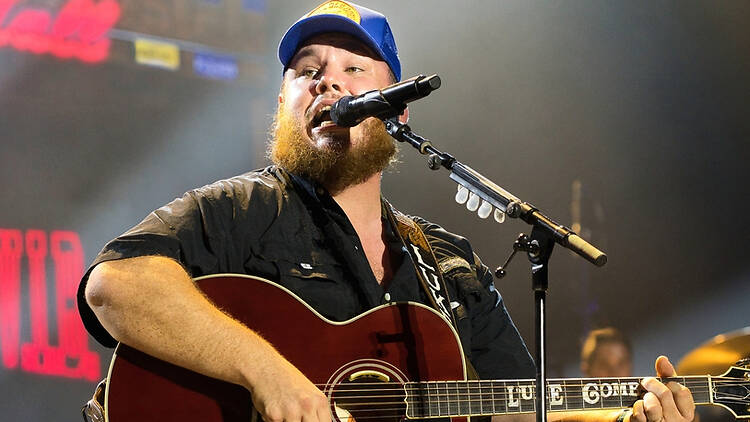 Luke Combs performing live Luke Combs performing live