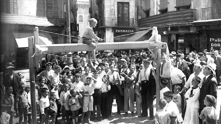La cucanya de la plaça Nova La cucanya de la plaça Nova