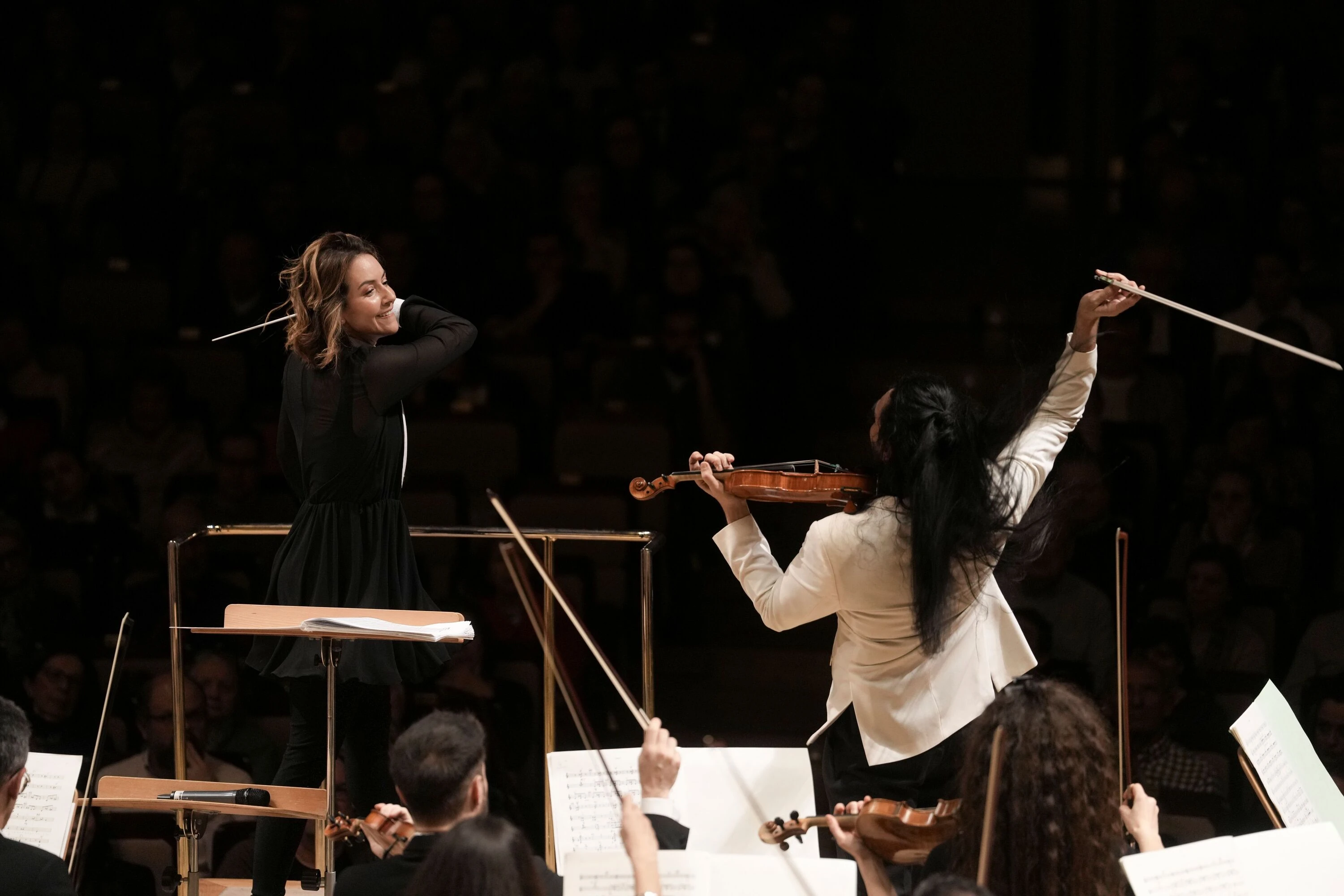 El viol&iacute;n en llamas