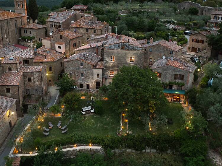 This incredible Tuscan villa with dazzling countryside views is officially one of Europe’s best Airbnbs