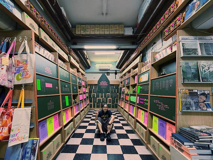 Confront AI and creativity at this exhibition inside a bookstore Confront AI and creativity at this exhibition inside a bookstore