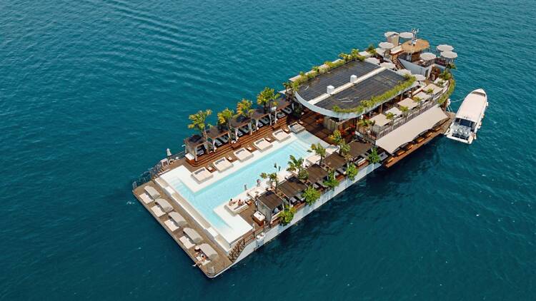 Mark YONA Beach Club’s third anniversary