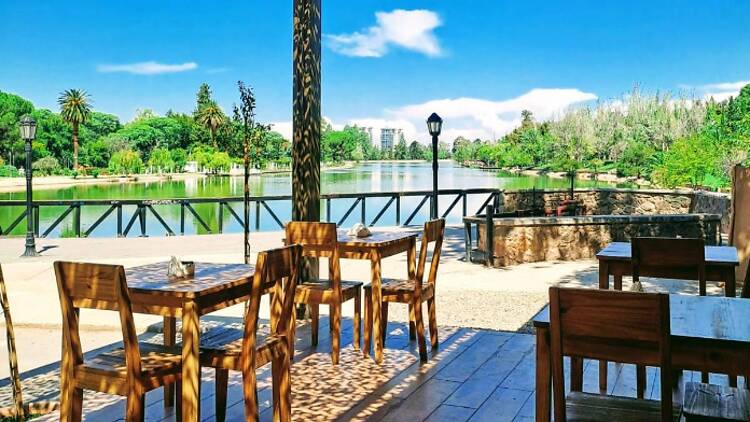 Palma Parador del Lago: Una nueva forma de disfrutar el lago del parque Palma Parador del Lago: Una nueva forma de disfrutar el lago del parque