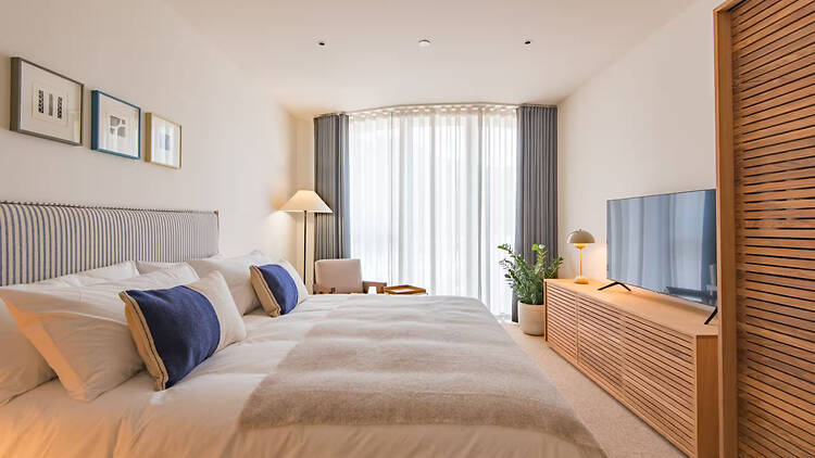 Master bedroom of The View at Shoreline 