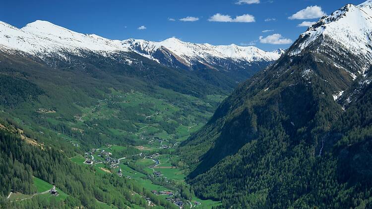 View from the Grossglockner Road, Hohe Tauren National Park View from the Grossglockner Road, Hohe Tauren National Park