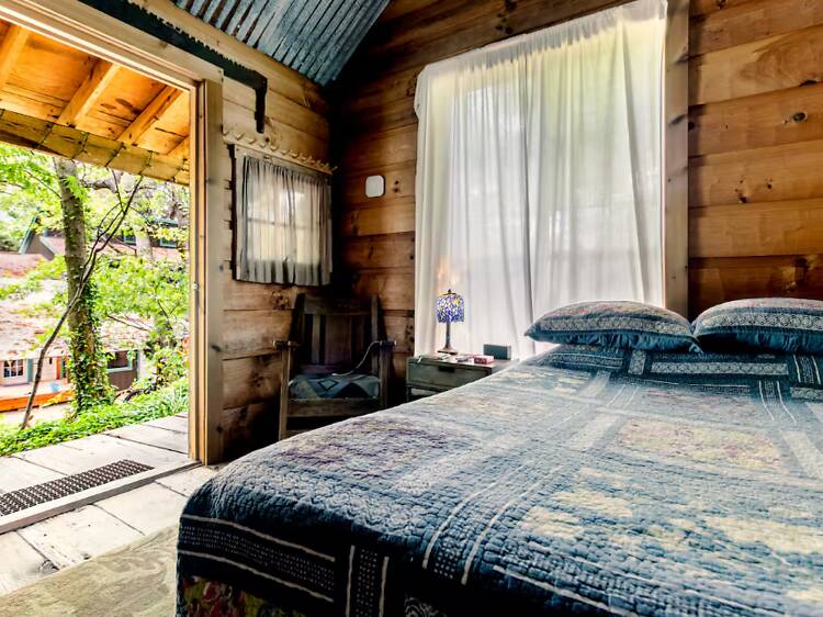 The cozy wooden cabin near Deep Ellum The cozy wooden cabin near Deep Ellum