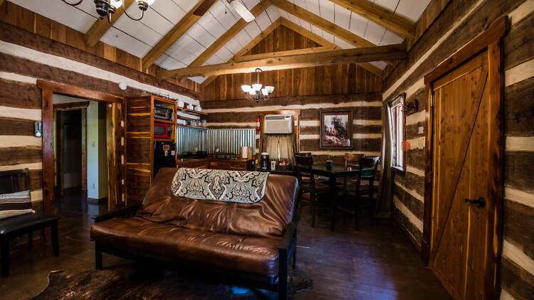 The wooden cabin with nature trail in Lindale The wooden cabin with nature trail in Lindale