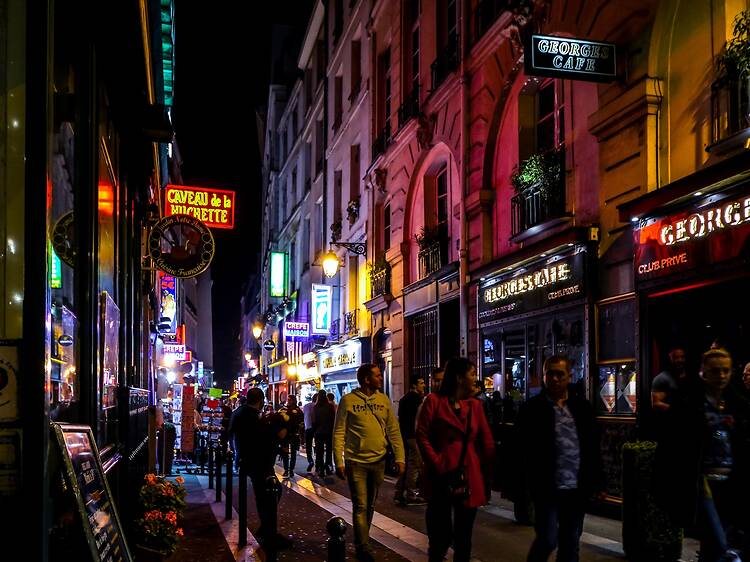 Paris Paris