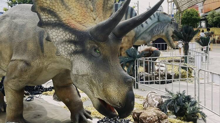 Pop open your Barbasol and catch some Jurassic mania Pop open your Barbasol and catch some Jurassic mania