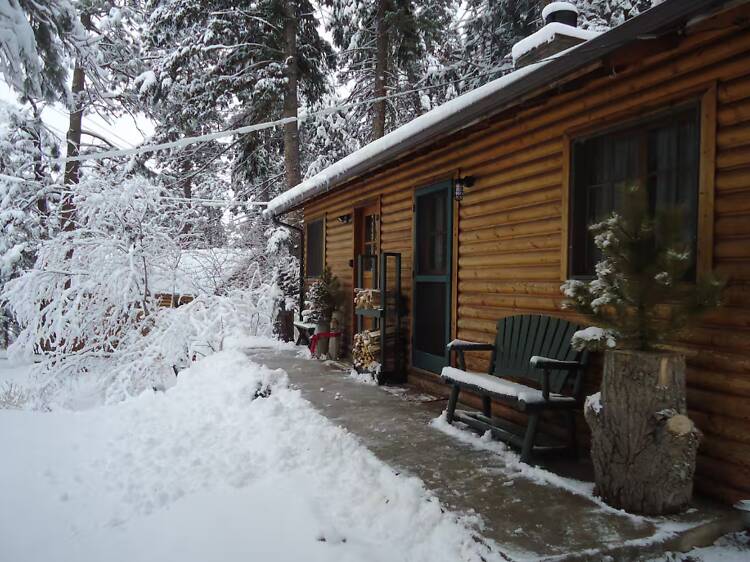 The solo sanctuary by the creek The solo sanctuary by the creek