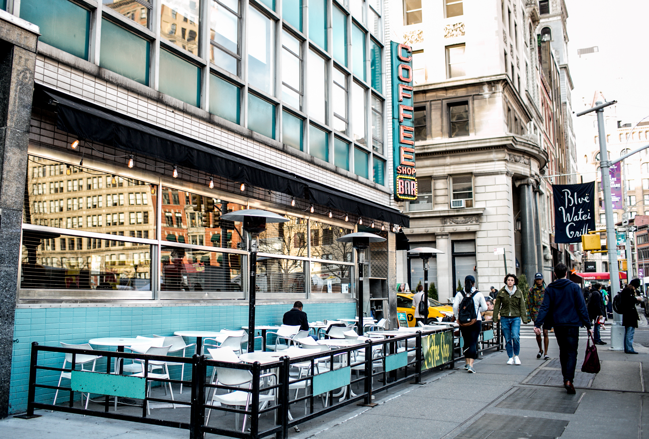 Union Square’s iconic Coffee Shop sign is coming back
