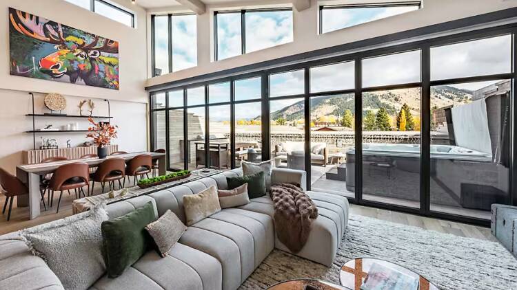 The contemporary condo by Snow King Mountain The contemporary condo by Snow King Mountain