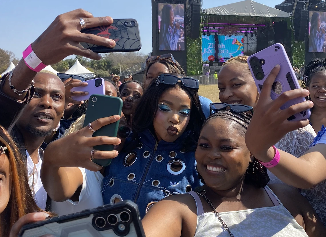 Singer, Shekhinah