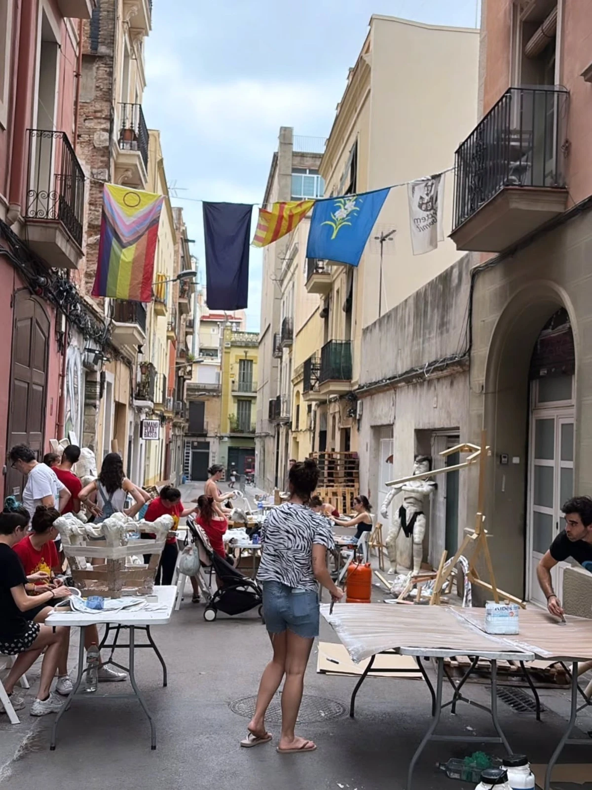 Preparaci&oacute;n de decorados de Gr&agrave;cia