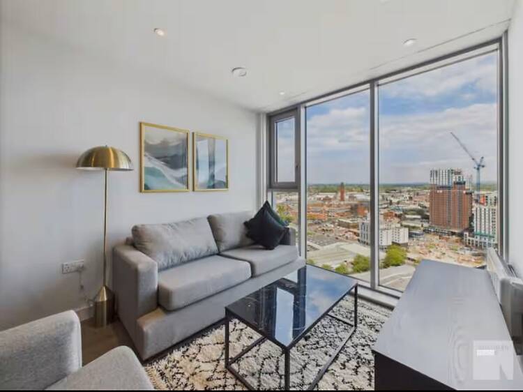 The luxury apartment with both spa and gym The luxury apartment with both spa and gym