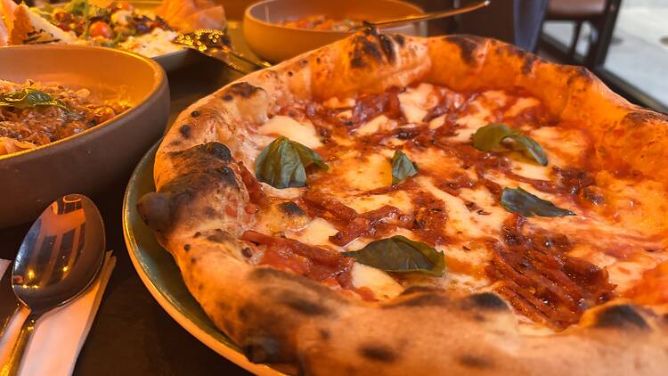 The pizza at Vincenzo Capuano