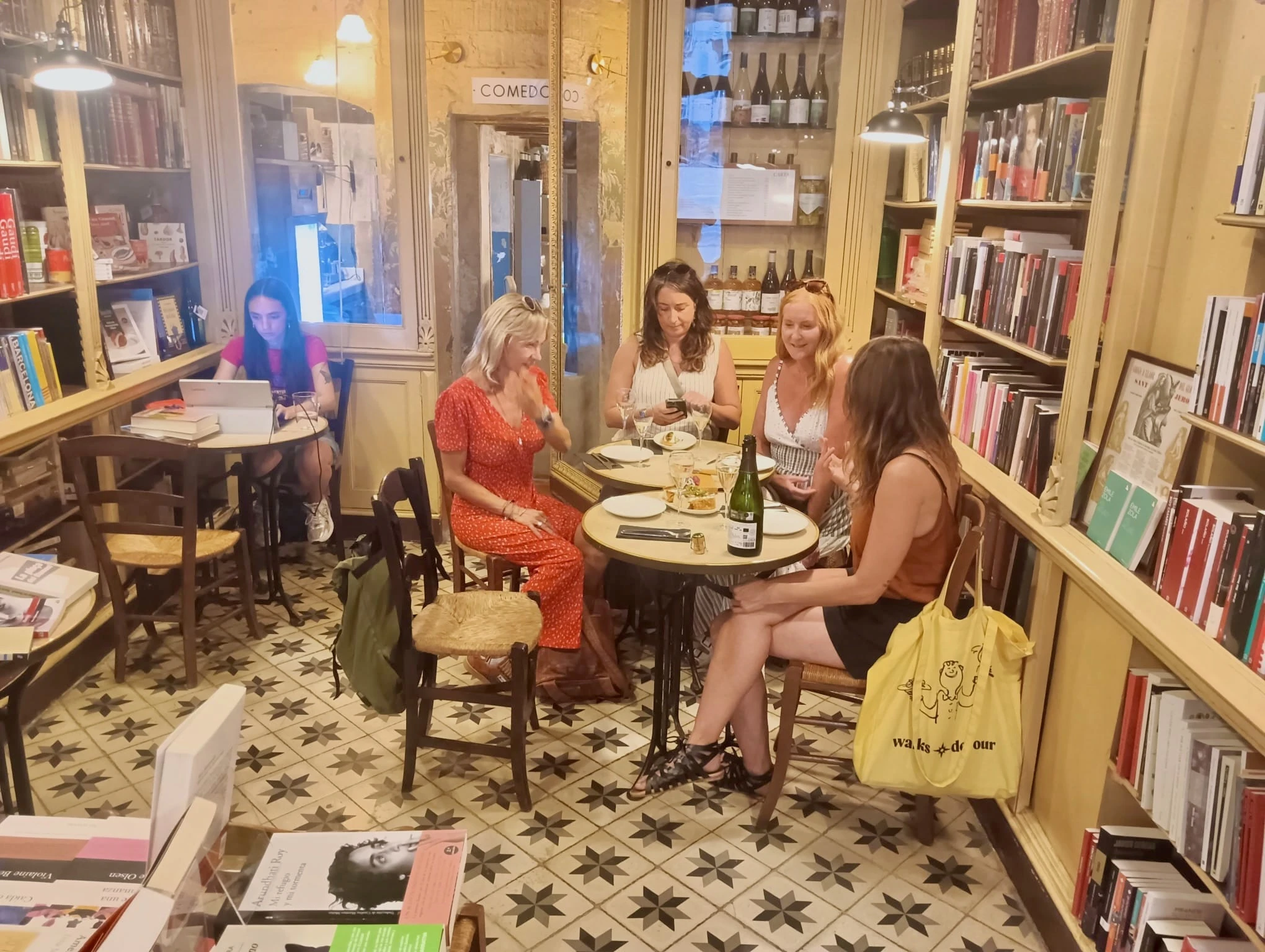 Librer&iacute;a Sant Jordi 