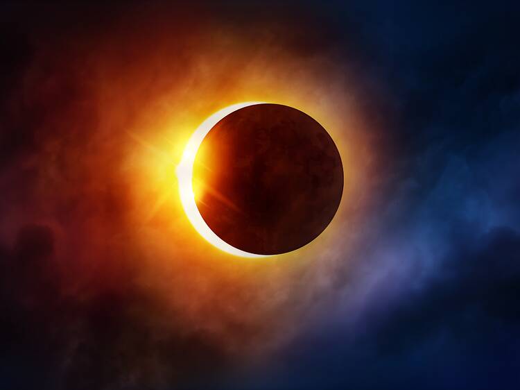 Éclipse solaire et pluie de météores des Perséides à Montréal en 2026 : tout ce qu’il faut savoir Éclipse solaire et pluie de météores des Perséides à Montréal en 2026 : tout ce qu’il faut savoir