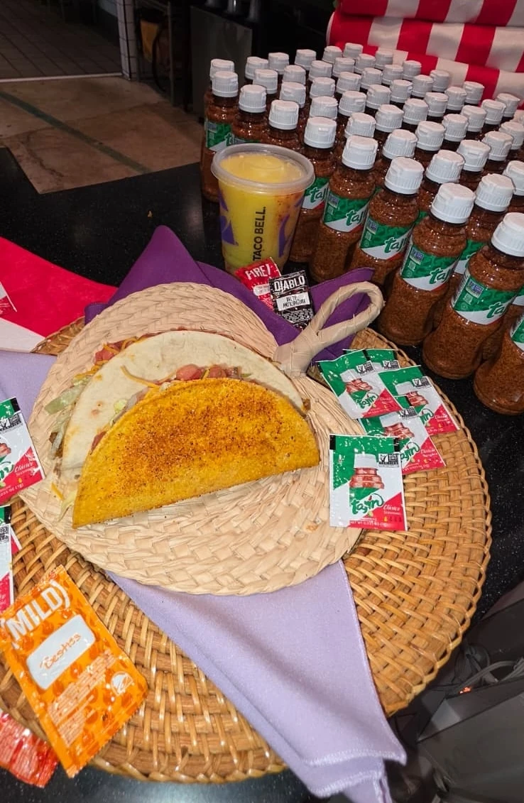 Taco Bell's Taj&iacute;n Cheesy Gordita Crunch