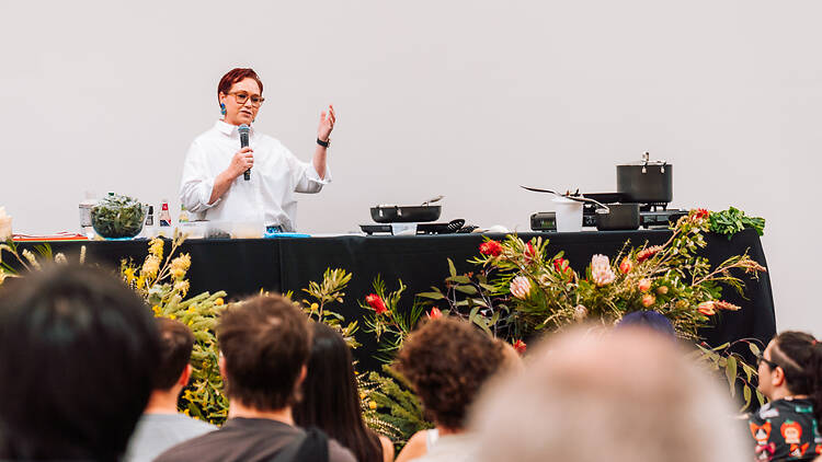 Indigiearth founder and Weilwan woman, Sharon Winsor woman giving a talk about Australian native ingredients to a crowd