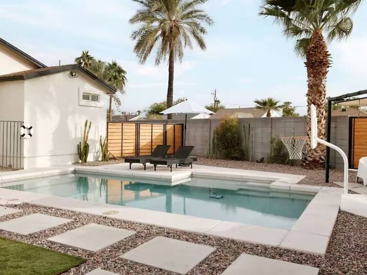 The poolside Coronado bungalow