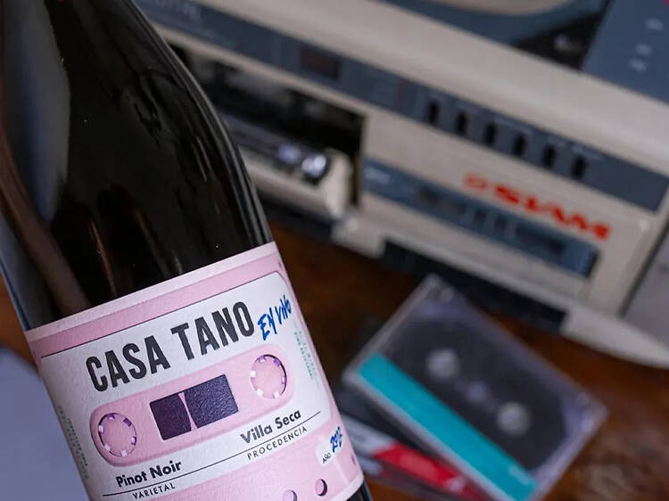 En Vivo Pinot Noir by Casa Tano En Vivo Pinot Noir by Casa Tano