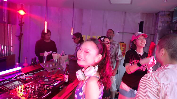 RAMEN RAVE RAMEN RAVE