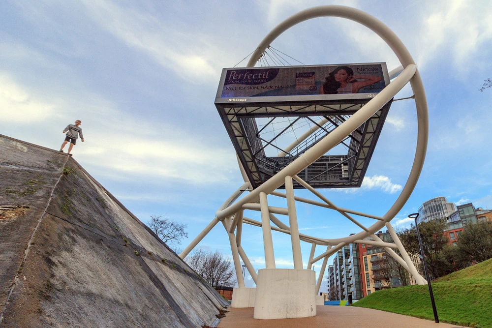 Wandsworth roundabout and sculpture