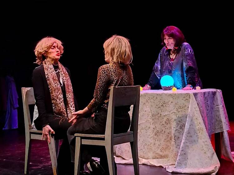 Theater, food and dark humor at Espacio Callejón