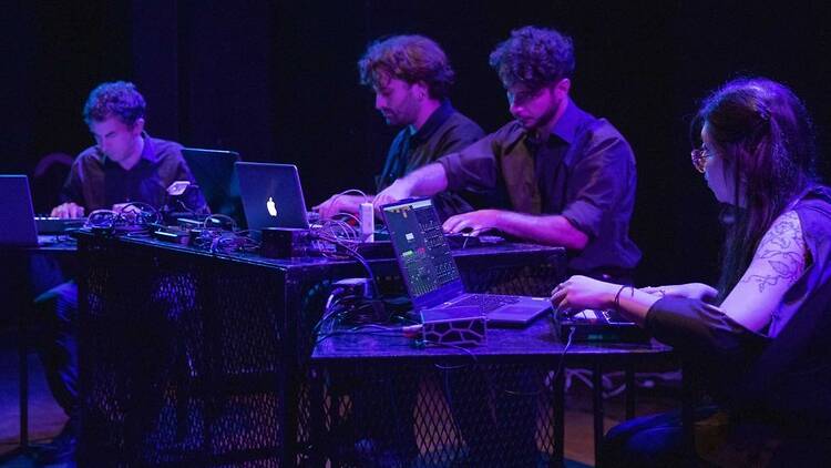 Electroacoustic improvisation in Recoleta