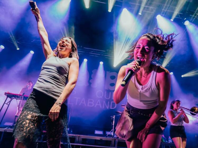 Els millors concerts de la Festa Major de Sants 2026: dates, horaris i carrers