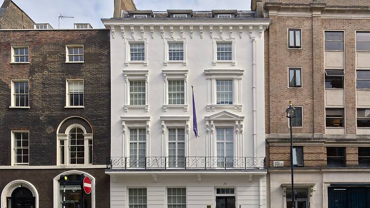 David Zwirner gallery in Mayfair David Zwirner gallery in Mayfair