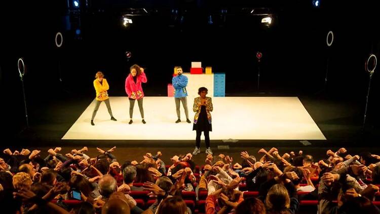 Lo cuento o no lo cuento (Teatro Abadía)