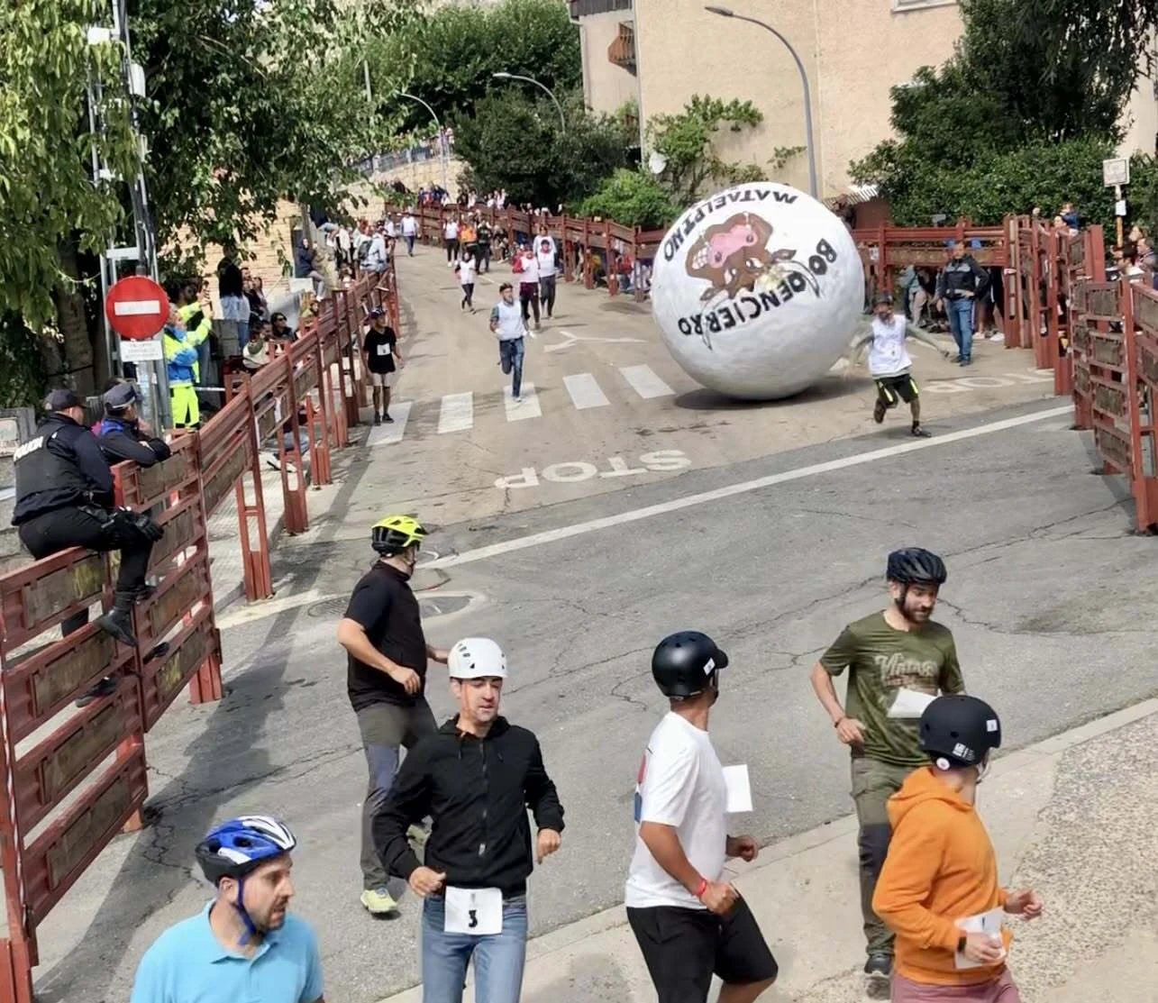 Boloencierro en Mataelpino
