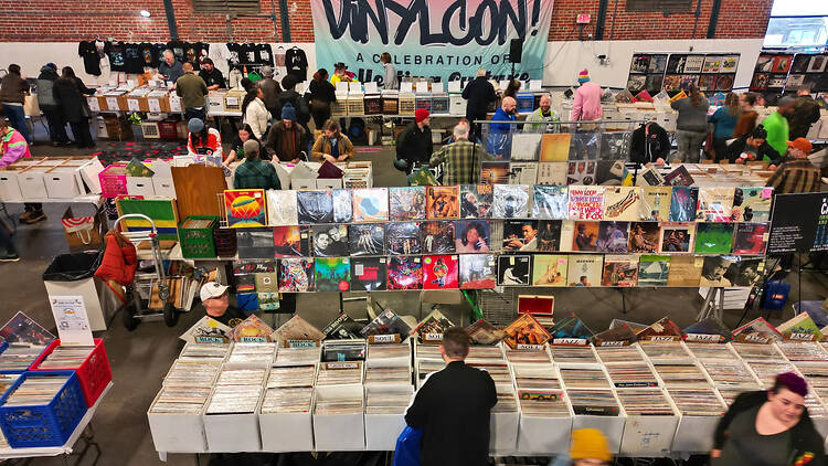 VinylCon! VinylCon!
