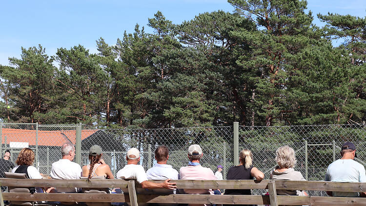 Utöva – eller bevittna – lite racketsport
