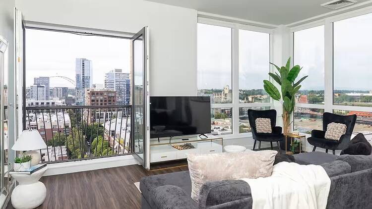 Best for hotel-level luxury in the Pearl District: the skyline penthouse Best for hotel-level luxury in the Pearl District: the skyline penthouse