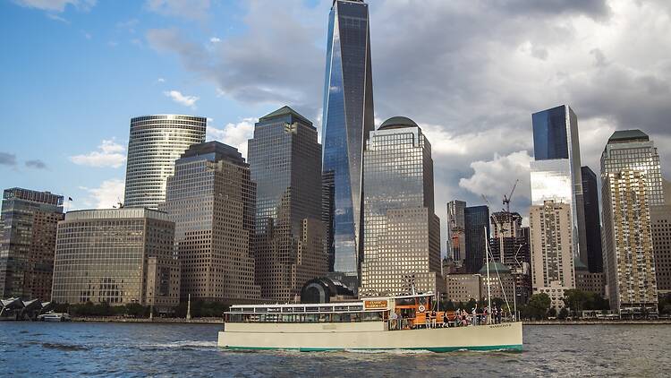 Classic Harbor Line fall foliage cruise