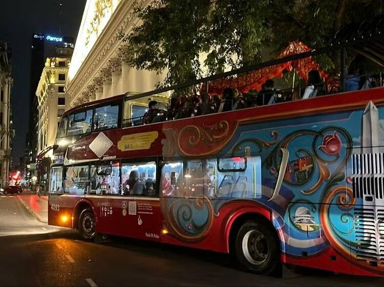 Nighttime open-top bus tour Nighttime open-top bus tour
