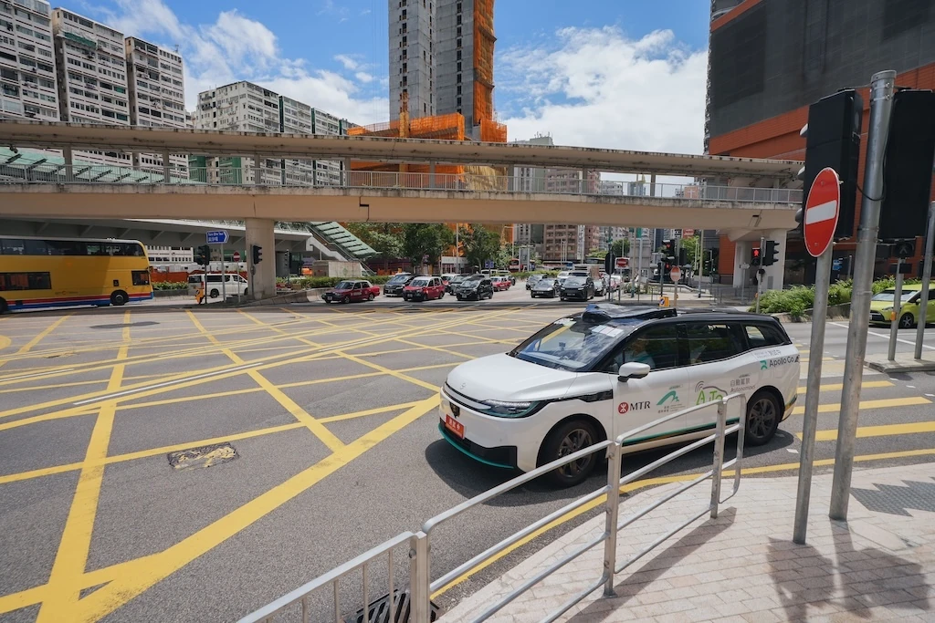 MTR autonomous vehicle (AV) connection service