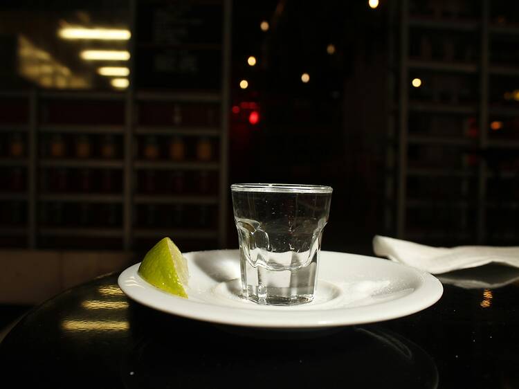 Una ruta por las cantinas que mantienen viva la tradición en CDMX