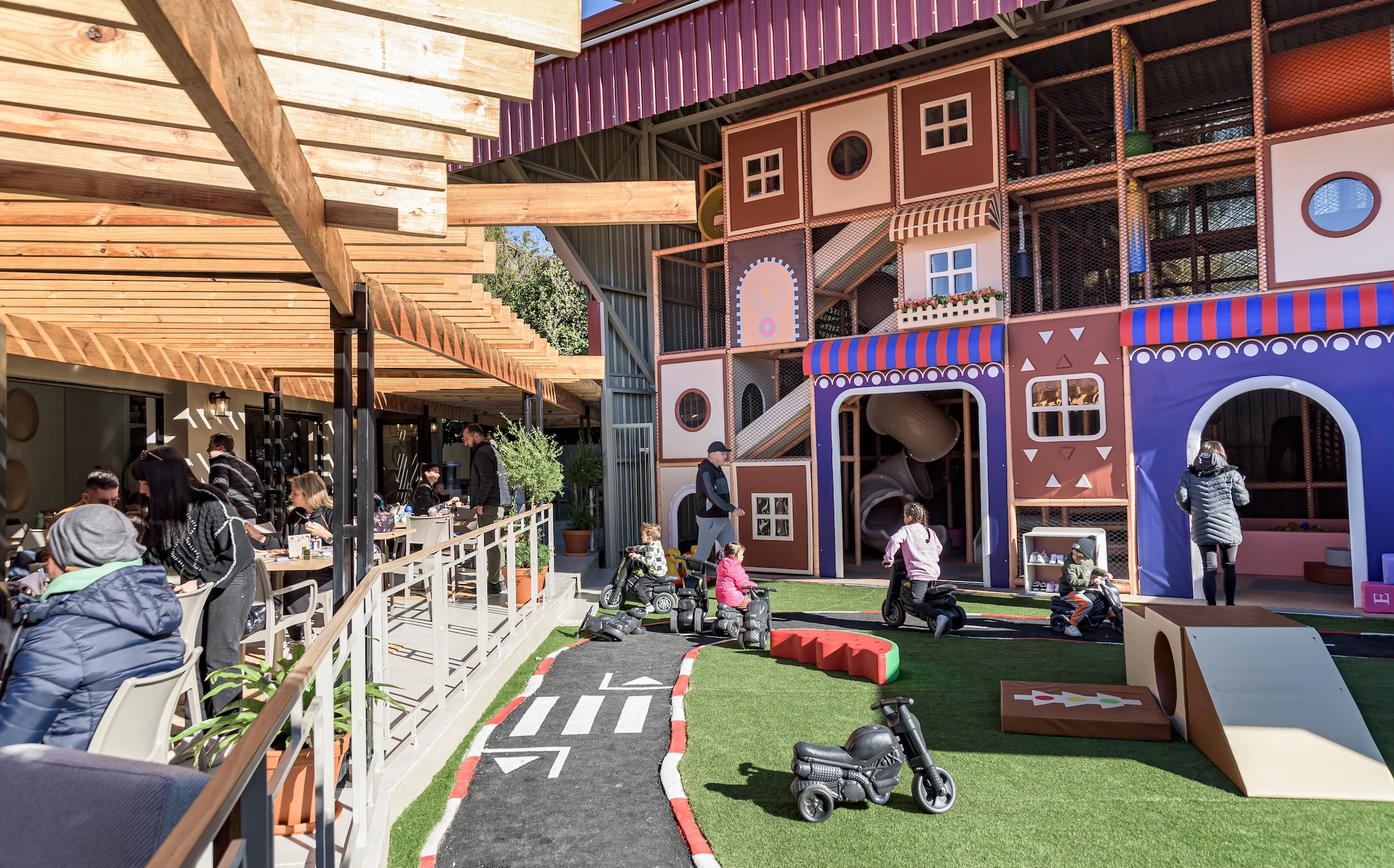 At Bambanani, parents can have adult conversations while their bundles of joy make new friends, make crafts and play games under the watchful eye of the restaurant's dedicated child-minders.