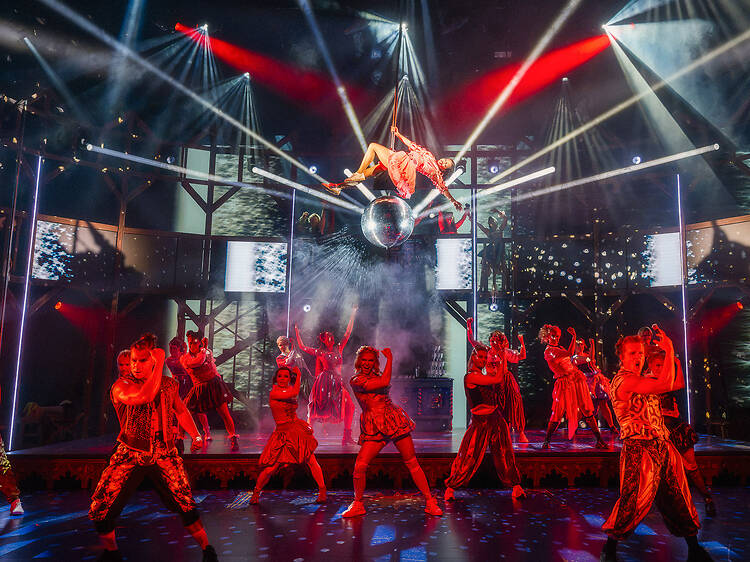 Helsingin Kaupunginteatteri: &Julia Helsingin Kaupunginteatteri: &Julia