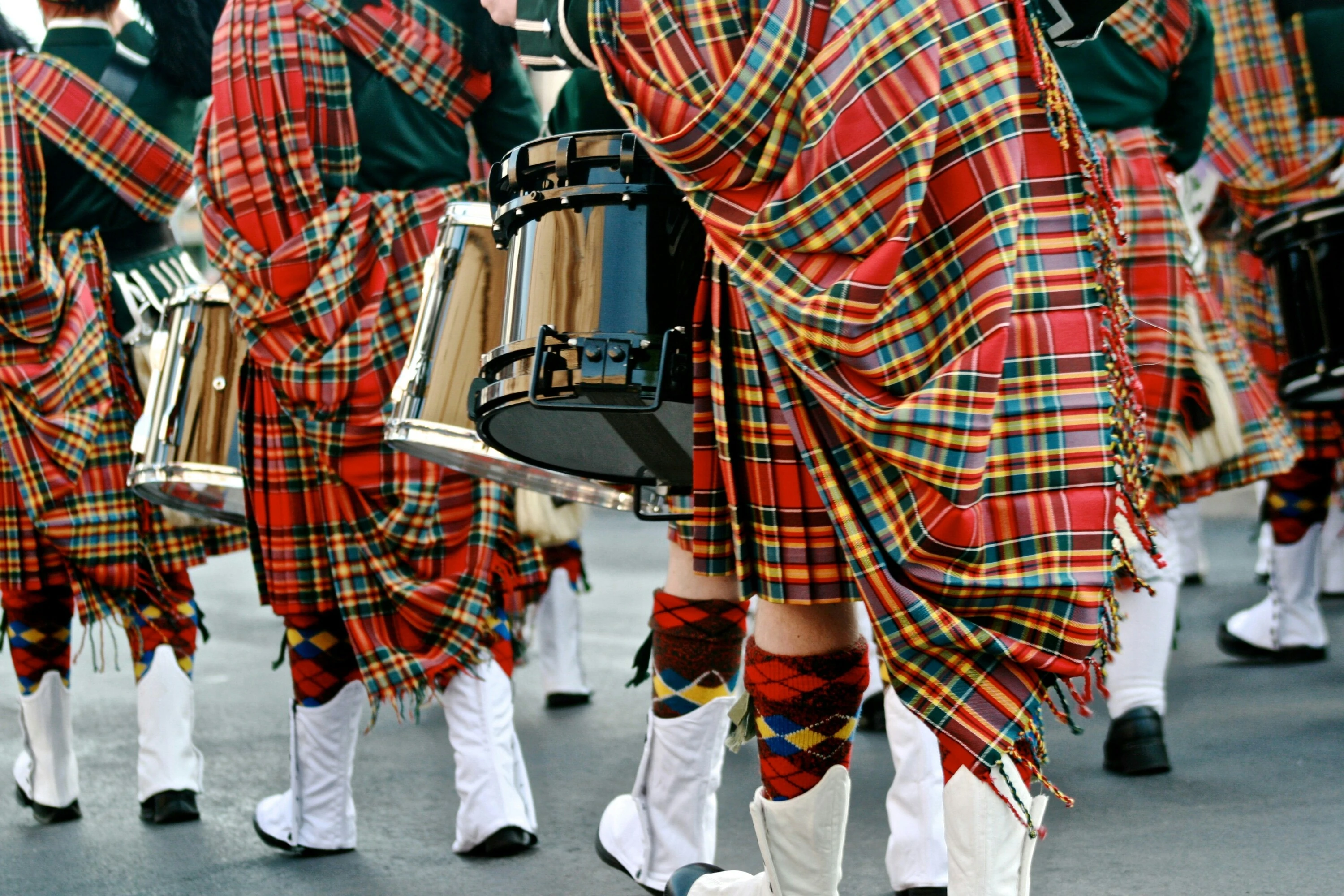 The sounds of celtic music will entertain audiences. 