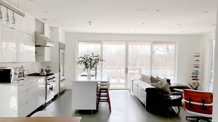 Best oceanfront Airbnb in Ditch Plains: The designer beach house