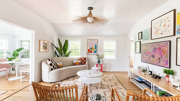 Best Airbnb near Fort Pond: The Fort Pond beach cottage