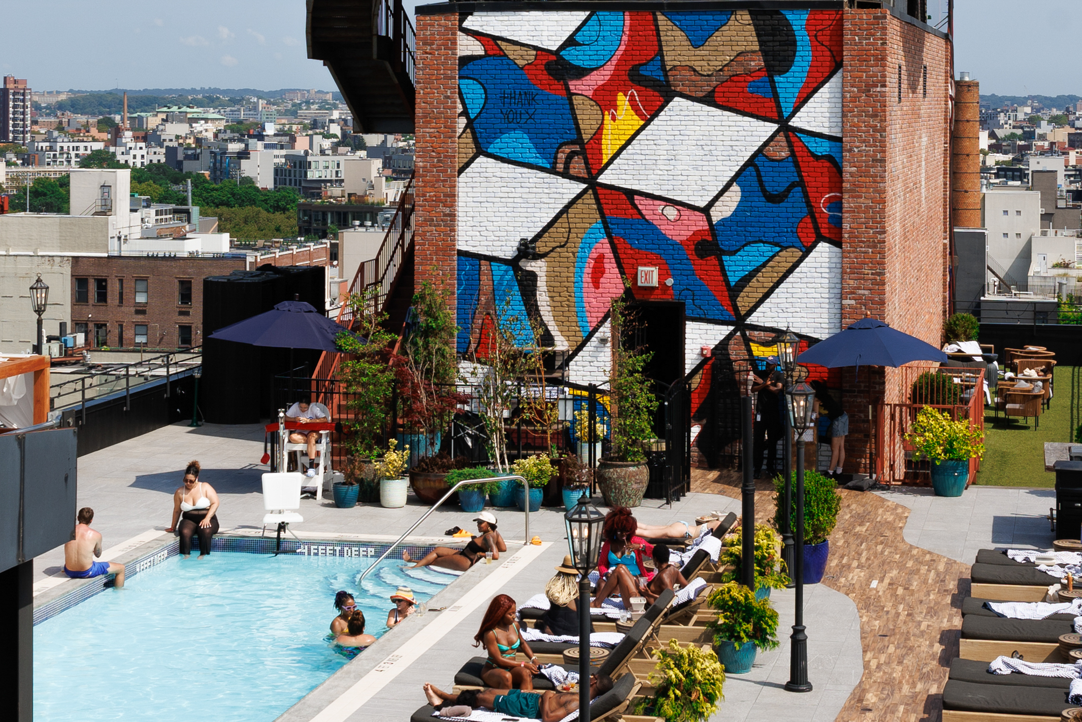 timeout.com - Liv Kelly - The 11 best hotels with pools in New York City