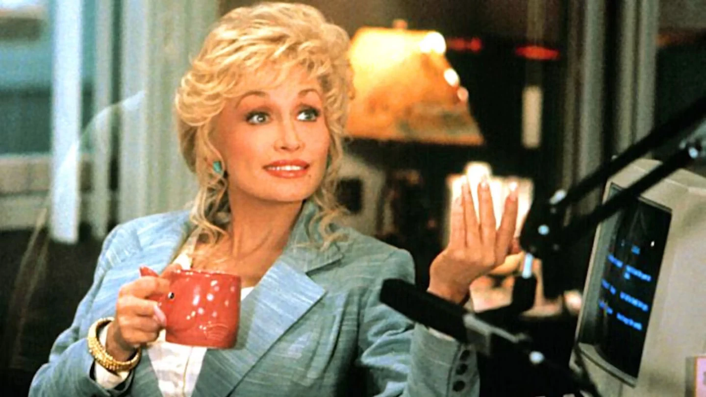 Dolly Parton in Straight Talk