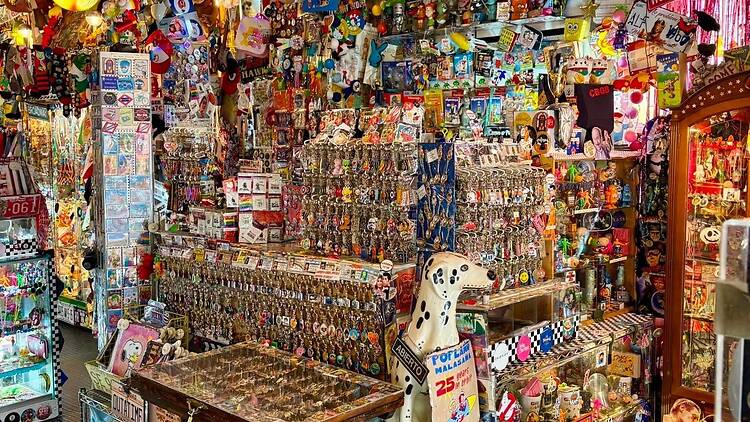 Popland Curiosity And Retro